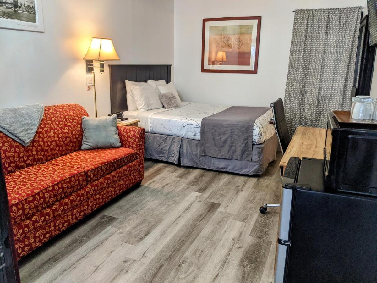 Skyview Motel - Prairie Du Sac Εξωτερικό φωτογραφία
