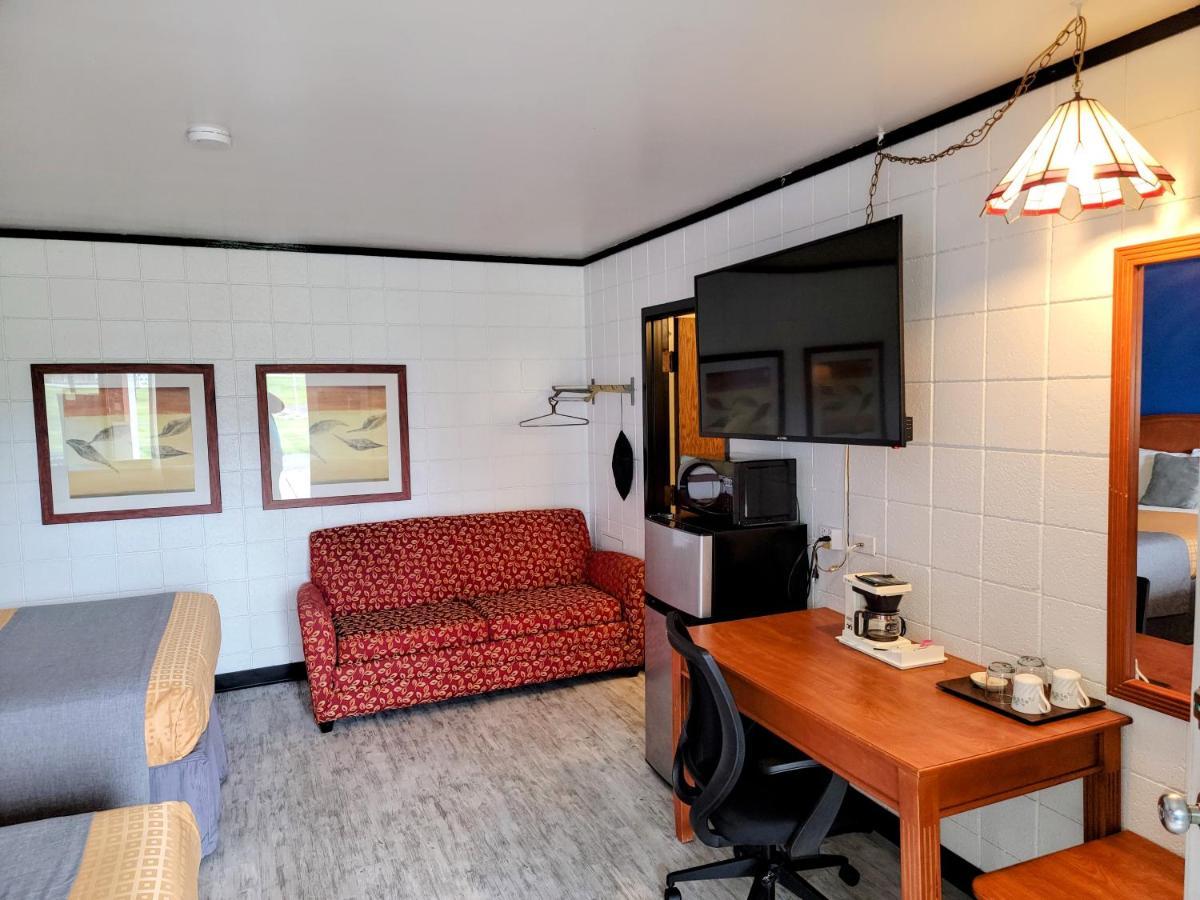 Skyview Motel - Prairie Du Sac Εξωτερικό φωτογραφία