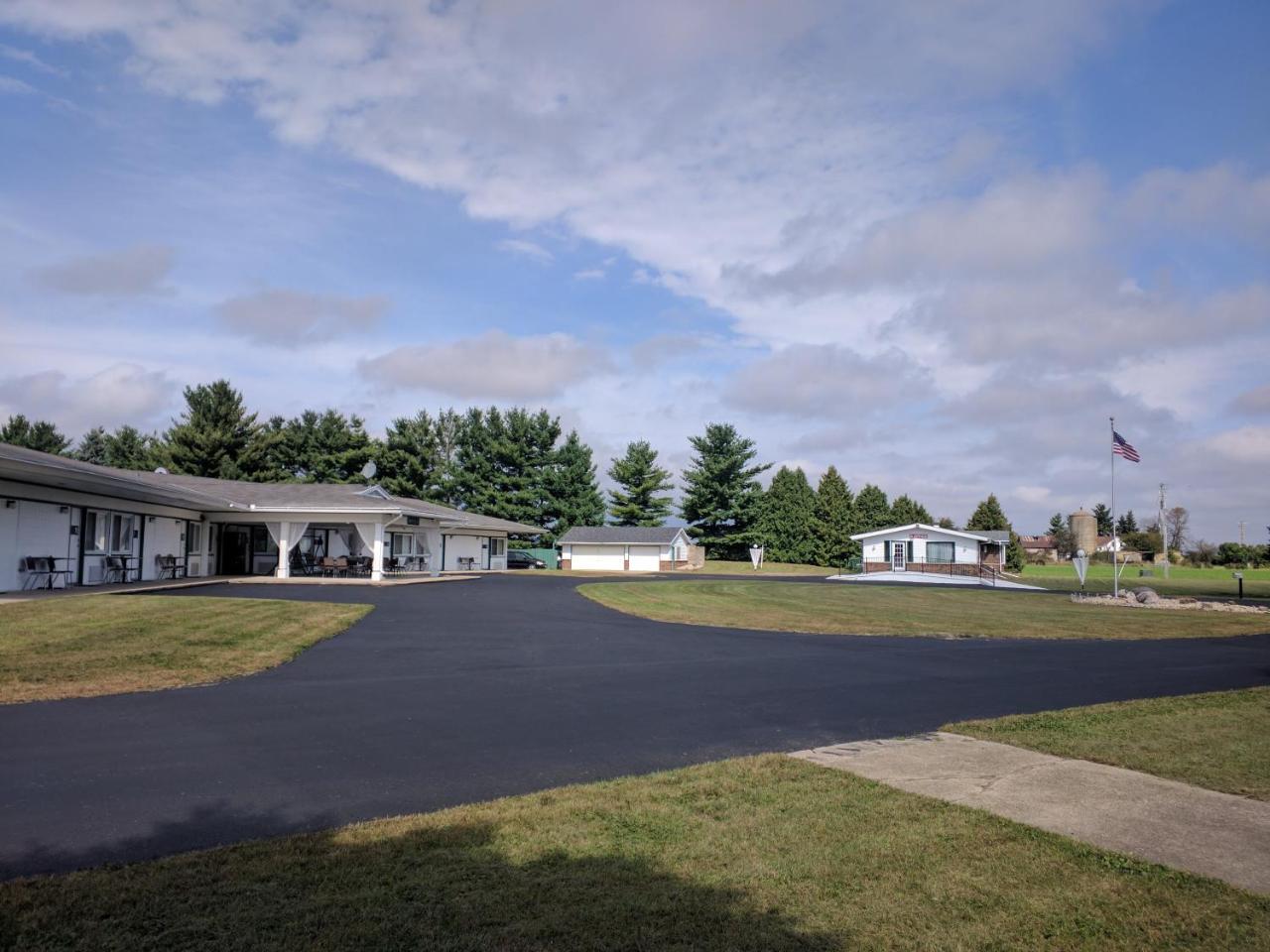 Skyview Motel - Prairie Du Sac Εξωτερικό φωτογραφία